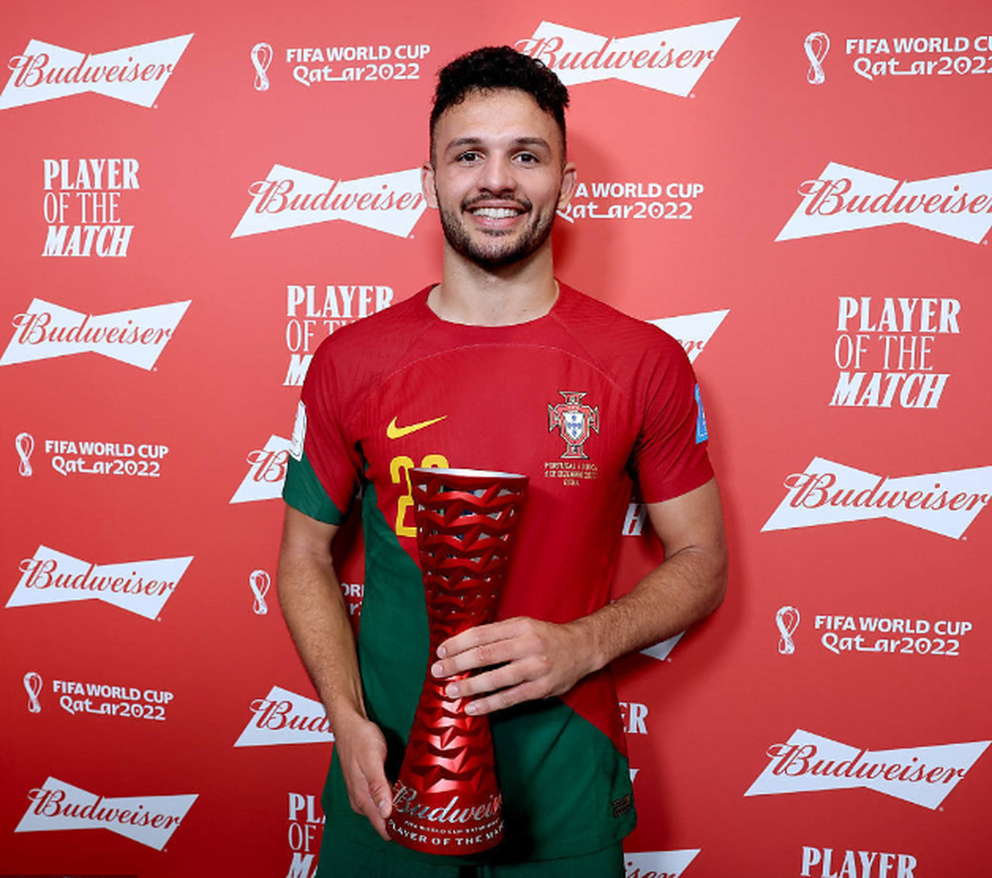 华体会体育-莱比锡力克本菲卡，拉莫斯乌龙送礼欧冠